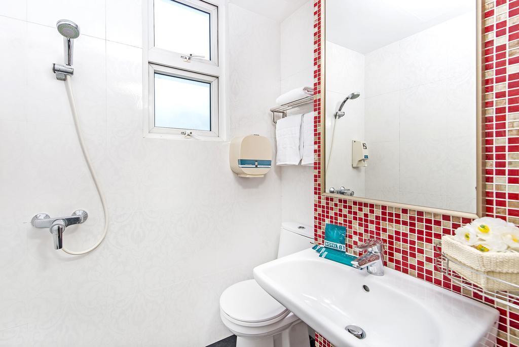 Hotel 81 Kovan Singapore Bagian luar foto