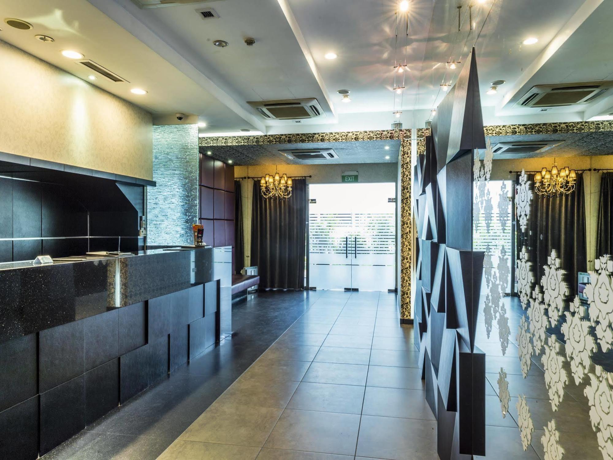 Hotel 81 Kovan Singapore Bagian luar foto